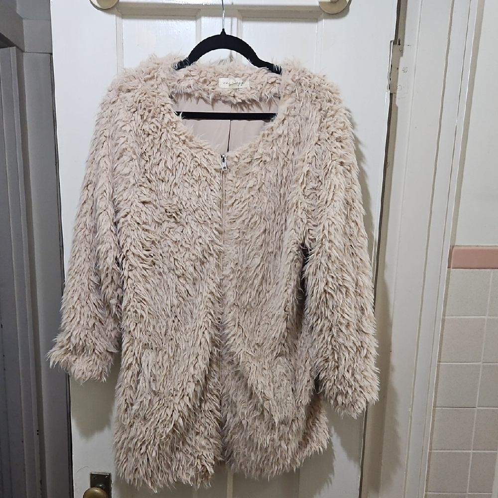 Faux Fur Coat in Cream 14/16